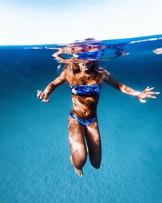 There's no better way to beat the heat! Get swim ready skin with @angelshaveclub and stay cool all summer