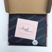 When you get a pretty pink box delivered to your door just before the weekend